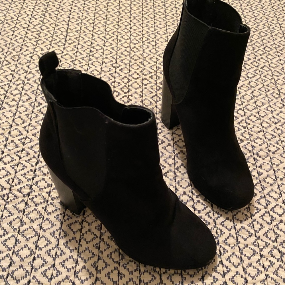 Black boots 7